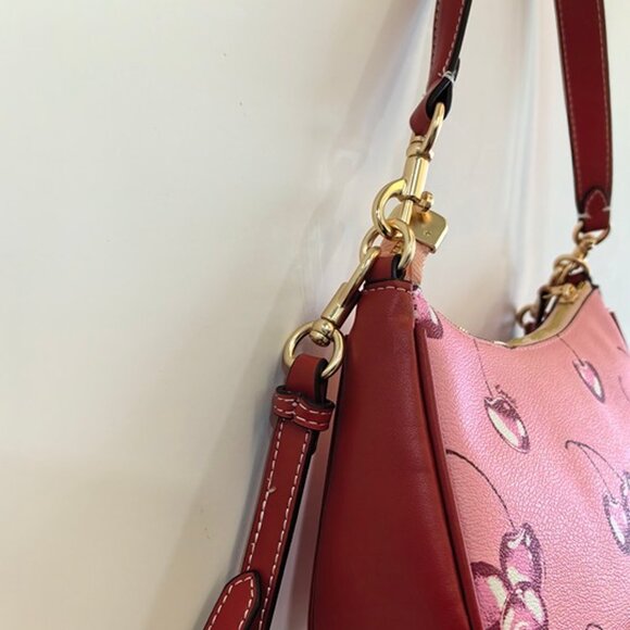 Coach Pink Cherry Print Shoulder Bag Fashion❤️🎉🎉🎉🎉 - Picture 4 of 7
